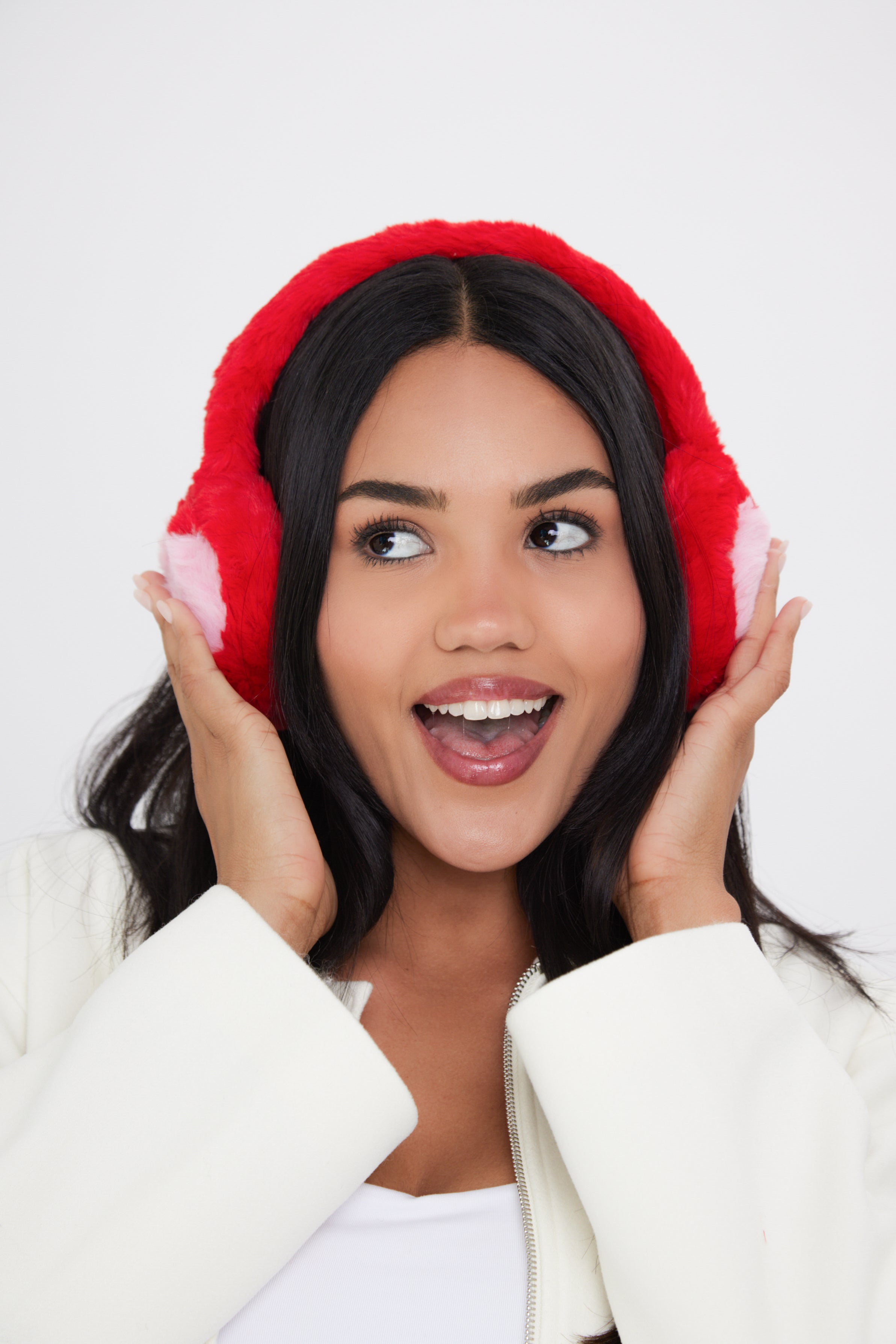 My Accessories London Fluffy Faux-Fur Earmuffs in red | My Accessories London earmuffs | faux fur earmuffs | red earmuffs | earmuffs for women | earmuffs for girls | faux-fur earmuffs | fluffy earmuffs | winter accessories | autumn accessories | fall accessories | pink earmuffs | heart shape