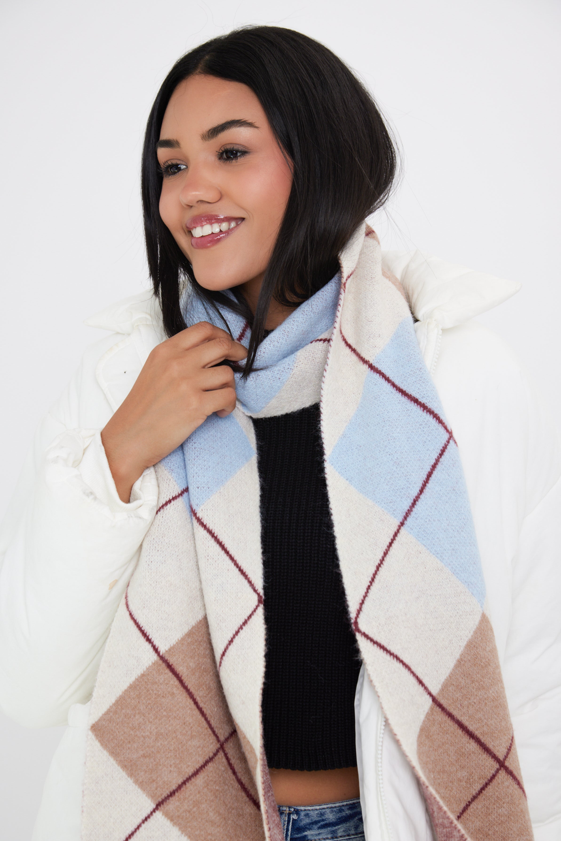 My Accessories London Oversized Argyle Scarf | argylle scarf | argylle scarf for women | womens scarf | womens scarfs for winter | winter scarfs | oversized scarf | oversized scarf for women | oversized womens scarf | cream scarf | multicolour scarf for women | womens accessories