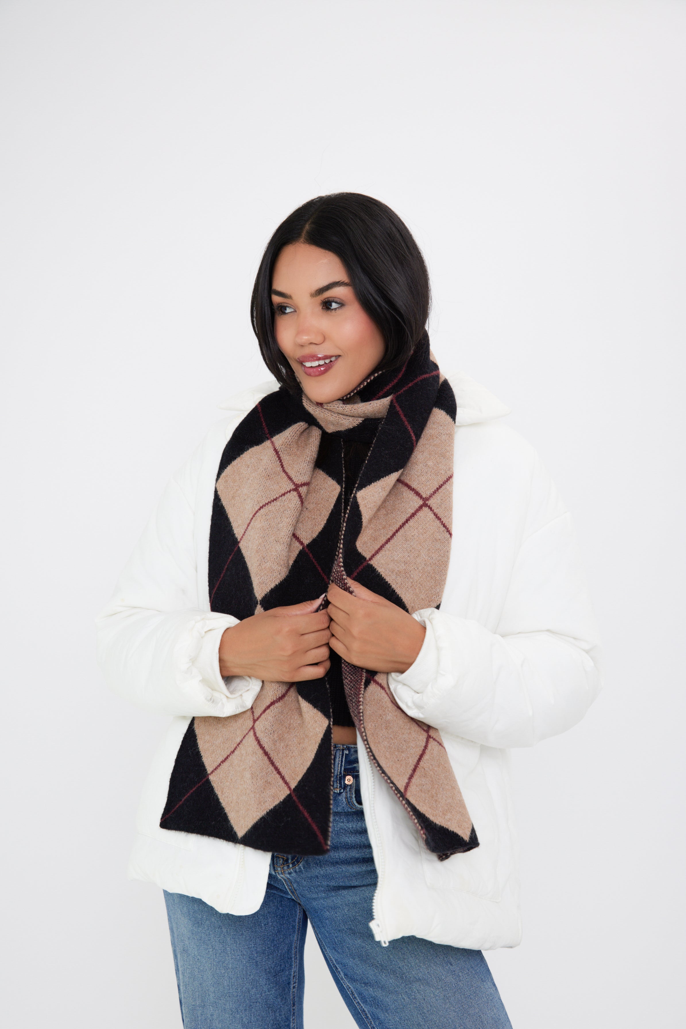 My Accessories London  Women's Oversized Argyle Scarf in Black and Brown